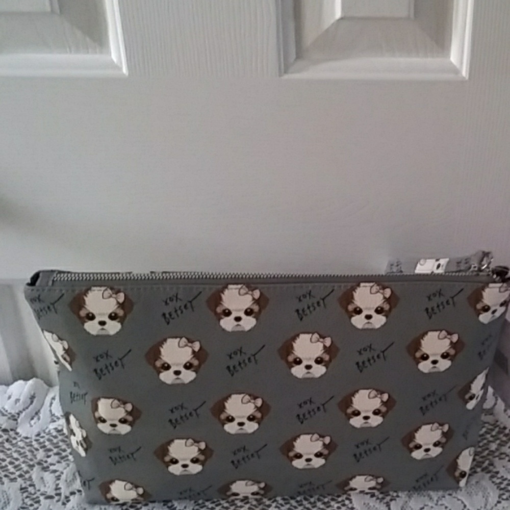 Betsey Johnson Puppy Cosmetic Bag NWT - Picture 2 of 4